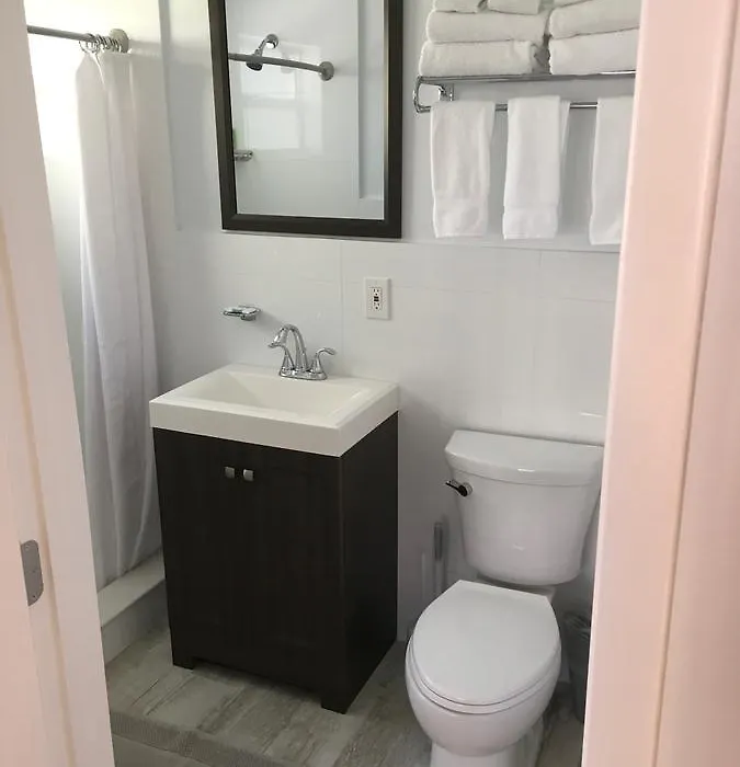 Elizabeth House Inn-1